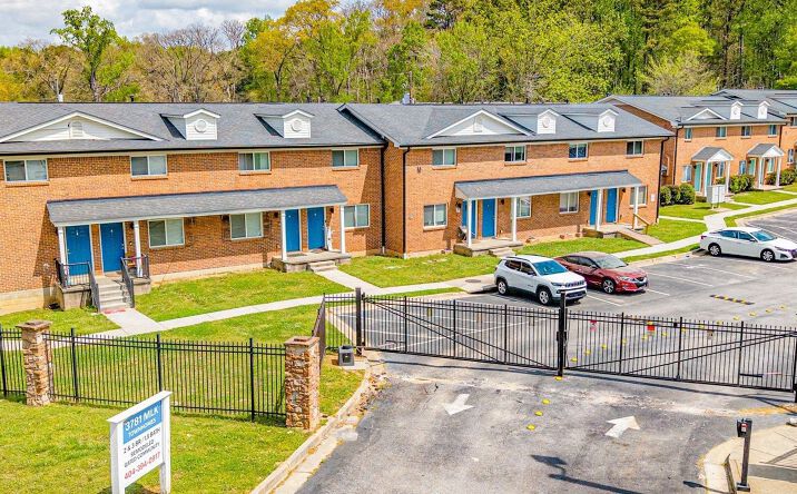 Pictures of Multifamily property located at 3781 Martin Luther King Junior Drive Southwest, Atlanta, GA 30331 for sales - image #1