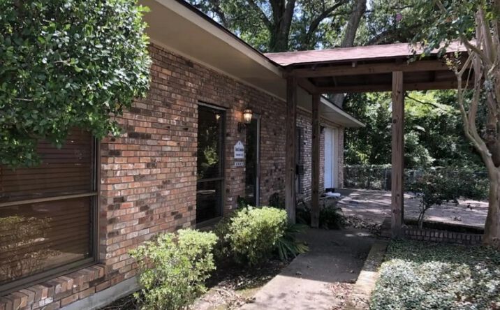 Pictures of Retail property located at 6425 Quinn Drive, Baton Rouge, LA 70817 for sales - image #1