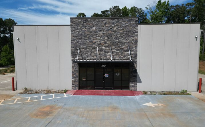 Pictures of Industrial property located at 2101 SE DOGWOOD IND CIR, CONYERS, GA 30013 for sales - image #1