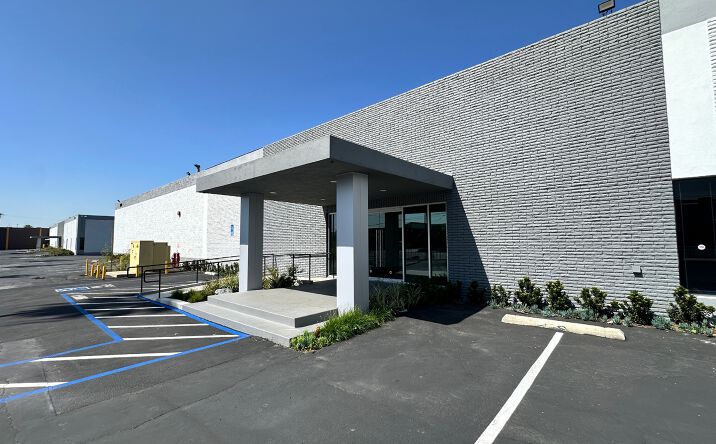 Pictures of Industrial property located at 15711 S Broadway, Gardena, CA 90248, 15777 S Broadway, Gardena, CA 90248 for sales - image #1