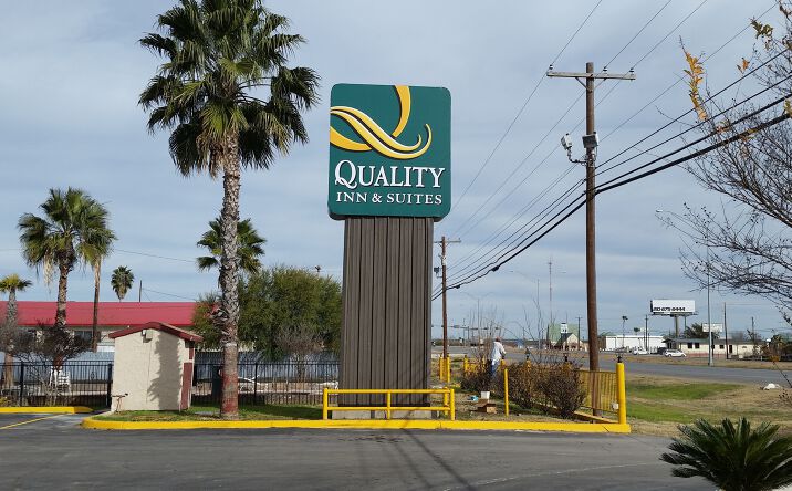 Pictures of Hospitality property located at 3616 Veterans Blvd, Del Rio, TX 78840 for sales - image #1