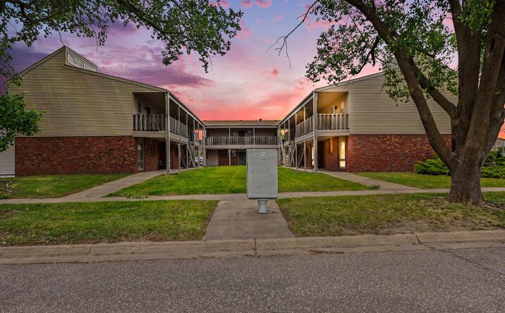 Pictures of Multifamily property located at 421 Capitol Beach Boulevard, Lincoln, NE 68528 for sales - image #1
