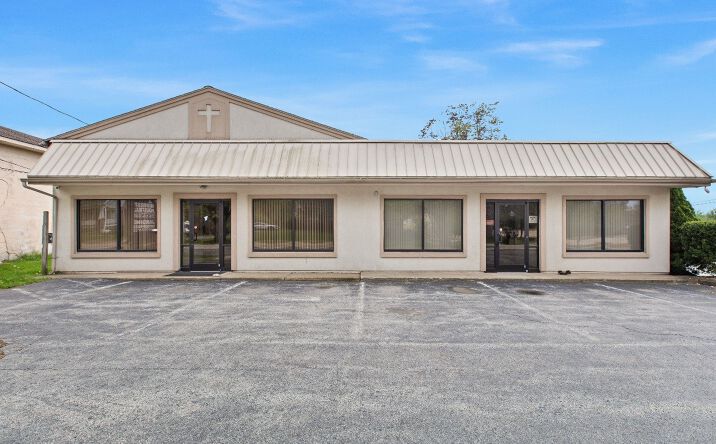 Pictures of Office property located at 4494 Warren Sharon Rd, Vienna, OH 44473 for sales - image #1