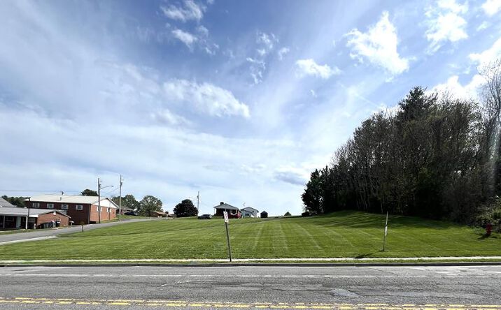 Pictures of Land property located at TBD East Stuart Drive, Hillsville, VA 24343 for sales - image #1