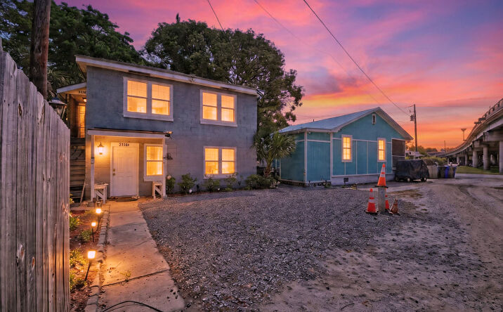 Pictures of Multifamily property located at 2128 Courtland Avenue, Charleston, SC 29403 for sales - image #1
