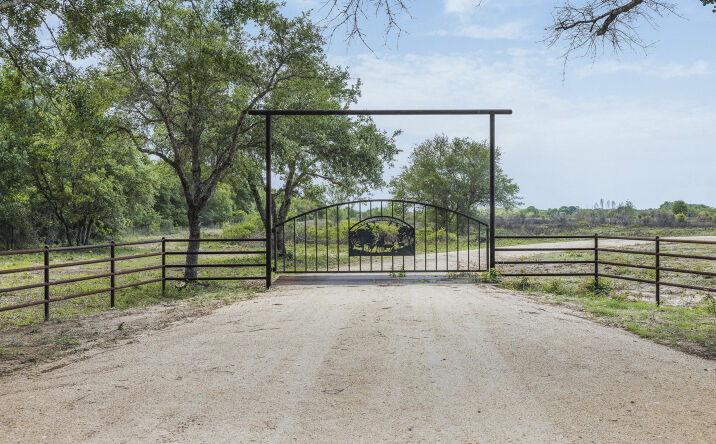 Pictures of Land property located at CR 19, Hallettsville, TX 77964 for sales - image #1