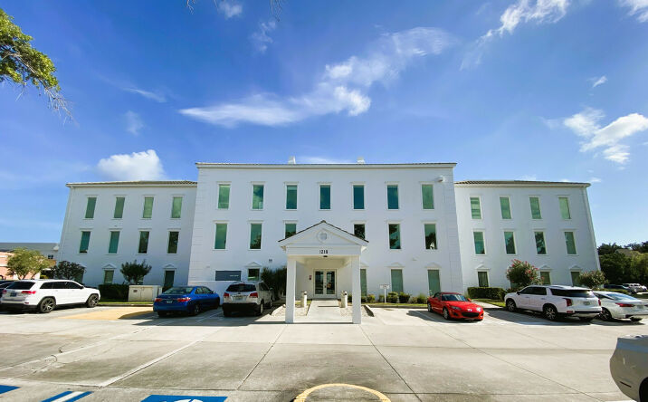 Pictures of Office property located at 1219 S East Ave # C, Sarasota, FL 34239 for sales - image #1