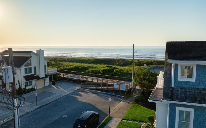 Pictures of Land property located at 74 E 26th Street, Avalon, NJ 08202 for sales - image #1
