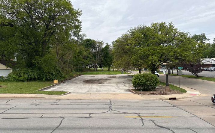 Pictures of Mixed Use, Multifamily, Land property located at 2252 24th Street, Rock Island, IL 61201 for sales - image #1