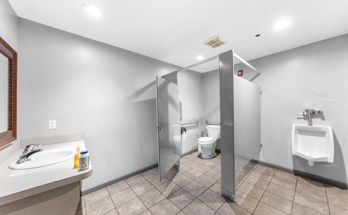Pictures of Retail, Land property located at 314 42nd Street, Sea Isle City, NJ 08243 for sales - image #1
