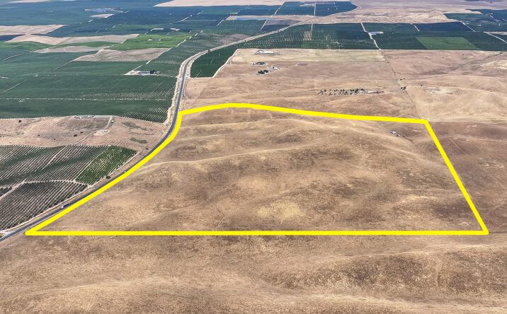 Pictures of Land property located at CA-65, Delano, CA 93257 for sales - image #1