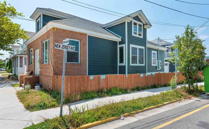 100 E Poplar Avenue, Wildwood