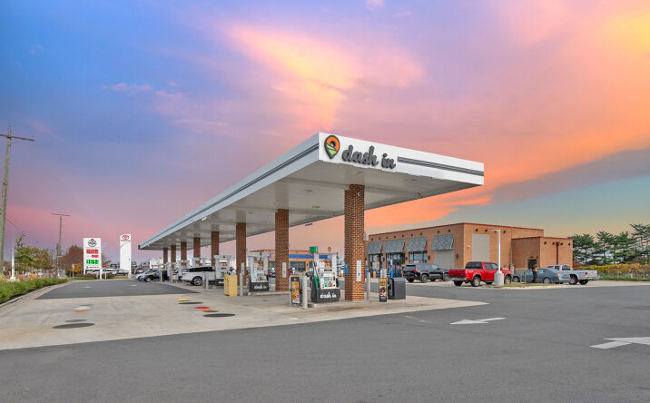 Pictures of Retail property located at 154 North Dupont Highway, New Castle, DE 19720 for sales - image #1