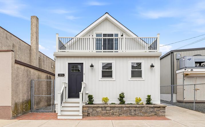 Pictures of Multifamily property located at 3814 Arctic Avenue, Wildwood, NJ 08260 for sales - image #1