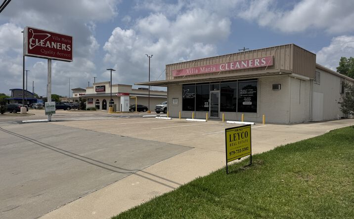 Pictures of Retail property located at 710 East Villa Maria Road, Bryan, TX 77802 for sales - image #1