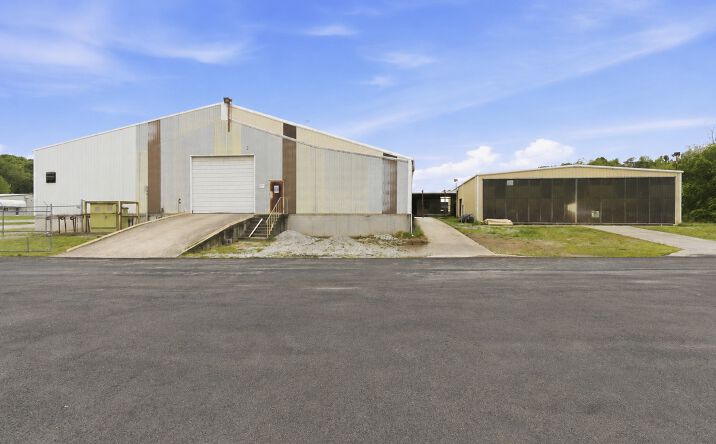 Pictures of Industrial property located at 790 West 10th Street, Cassville, MO 65625 for sales - image #1