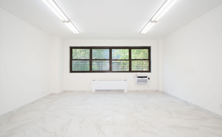 Pictures of Retail, Office property located at 140 West End Avenue, New York, NY 10023 for sales - image #1