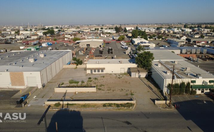 Pictures of Industrial property located at 2831 Gibson Street, Bakersfield, CA 93308 for sales - image #1