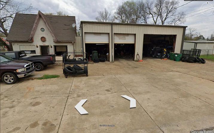 Pictures of Retail property located at 613 W LACY ST, PALESTINE, TX 75801-8233 for sales - image #1