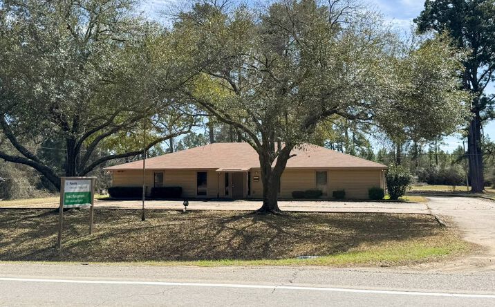 Pictures of Office property located at 4751 US-84 E, Mansfield, LA 71052 for sales - image #1