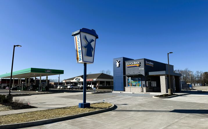 Pictures of Retail property located at 1114 West Seventh Street, Auburn, IN 46706 for sales - image #1
