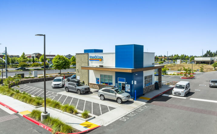 Pictures of Retail property located at 1478 Blue Oaks Boulevard, Roseville, CA 95747 for sales - image #1
