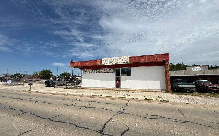 Pictures of Retail, Industrial property located at 881 PINE ST, ABILENE, TX 79601-4244 for sales - image #1