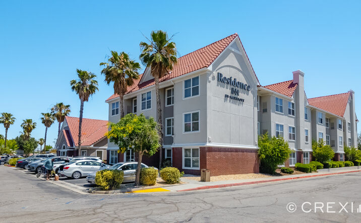 Pictures of Hospitality property located at 514 W Rancho Vista Blvd, Palmdale, CA 93551 for sales - image #1