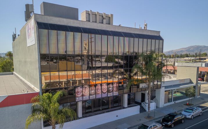 Pictures of Office property located at 8619 Reseda Boulevard, Northridge, CA 91324 for sales - image #1