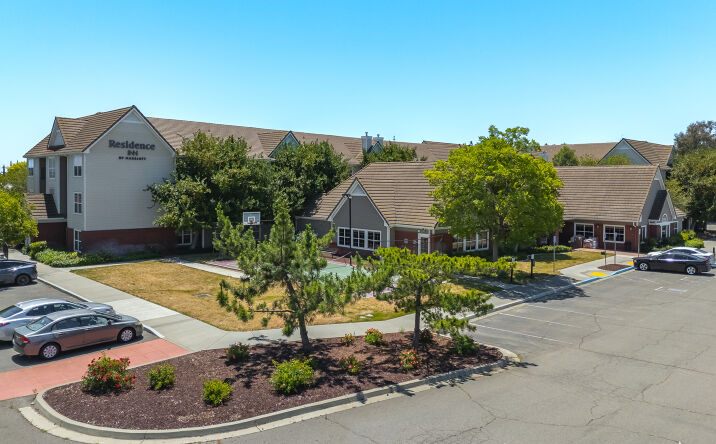 Pictures of Hospitality property located at 360 Orange Dr, Vacaville, CA 95687 for sales - image #1