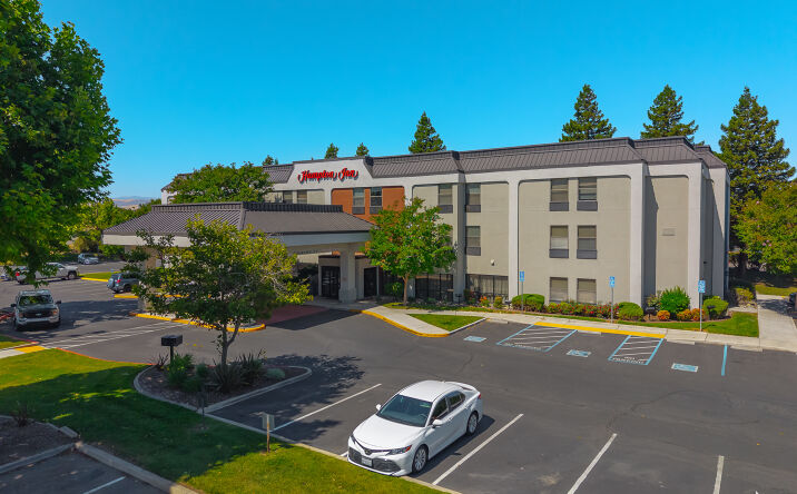 Pictures of Hospitality property located at 2400 and 2410 Naglee Rd, Tracy, CA 95376 for sales - image #1