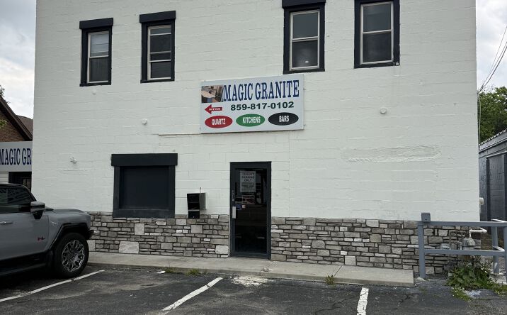 Pictures of Retail property located at 6603 Dixie Hwy, Florence, KY 41042 for sales - image #1