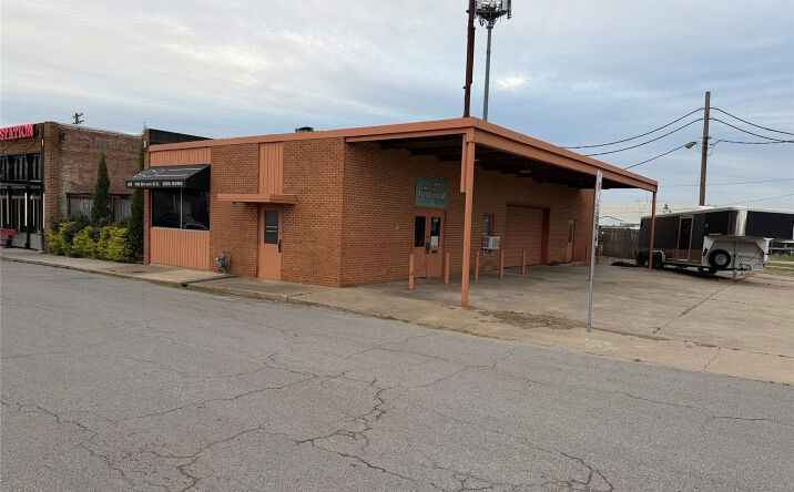 Pictures of Retail, Office property located at 28 Mill SE, Ardmore, OK 73401 for sales - image #1