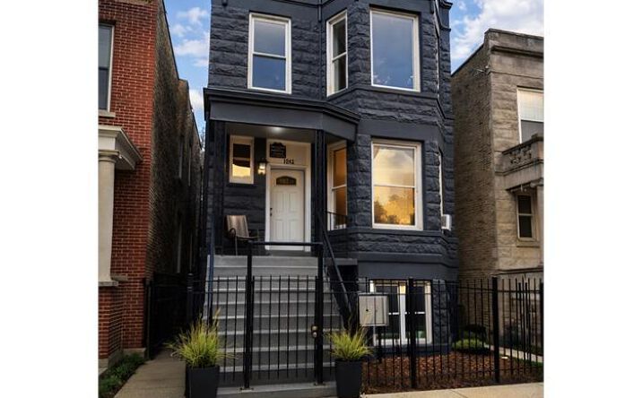 Pictures of Multifamily property located at 1643 S TRUMBULL Avenue, Chicago, IL 60623 for sales - image #1