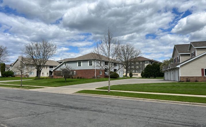 3209-3217-3225 Stonecreek Drive, Madison