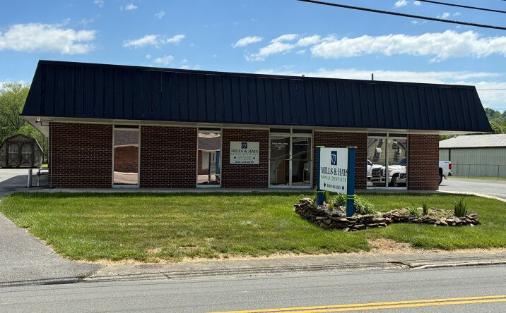 Pictures of Office property located at 646 Manchester Street, Barbourville, KY 40906 for sales - image #1