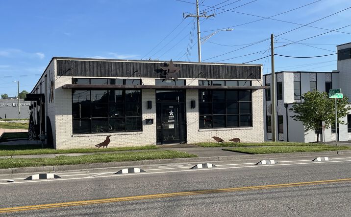 Pictures of Mixed Use property located at 1300 MCCALLA AVE, KNOXVILLE, TN 37915-1305 for sales - image #1