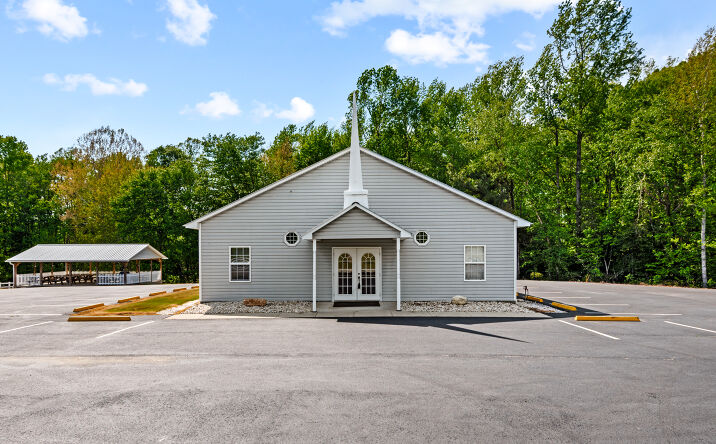 Pictures of Retail, Special Purpose property located at 22114 CARTERS GATE RD, RUTHER GLEN, VA 22546-2131 for sales - image #1