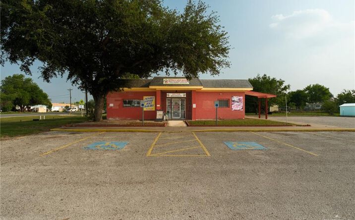 Pictures of Office, Retail property located at 8207 Mateo Escobar Street, Monte Alto, TX 78538 for sales - image #1