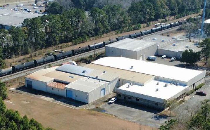 Pictures of Industrial property located at 915 Commerce Circle, Hanahan, SC 29410 for sales - image #1