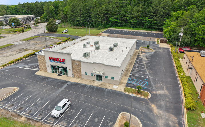 Pictures of Business for Sale, Retail, Hospitality property located at 1090 9th Avenue Southwest, Bessemer, AL 35022 for sales - image #1