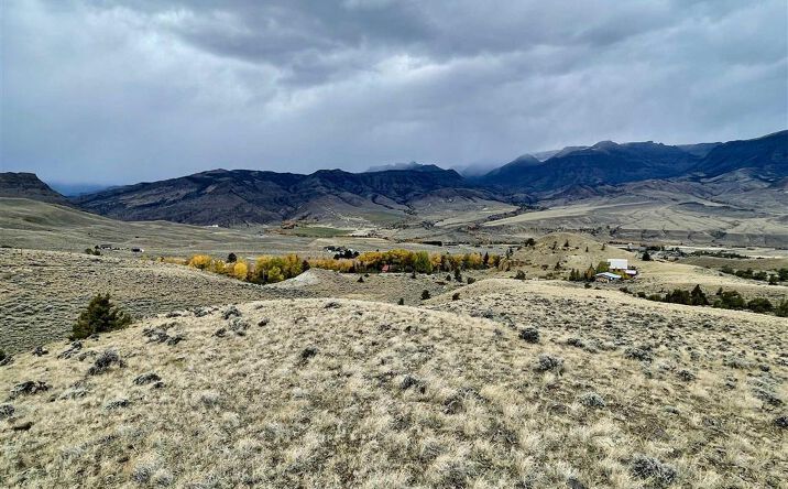 Pictures of Land property located at TBD Silver Ridge Tr, Wapiti, WY 82450 for sales - image #1