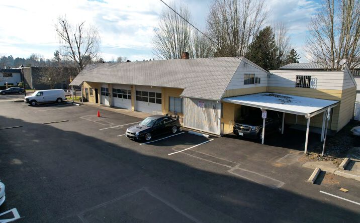 9053 SW Burnham St, Tigard