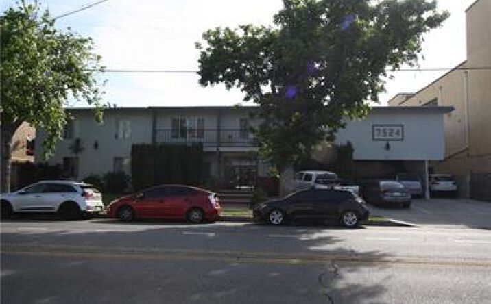 Pictures of Mixed Use property located at 7524 Haskell, Van Nuys, CA 91406 for sales - image #1