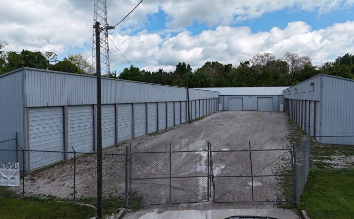 Pictures of Self Storage property located at 1897 E SMITHVILLE RD, BLOOMINGTON, IN 47401 for sales - image #1