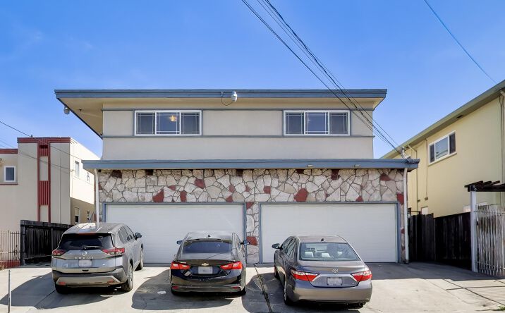 Pictures of Multifamily property located at 3404 School St, Oakland, CA 94602 for sales - image #1
