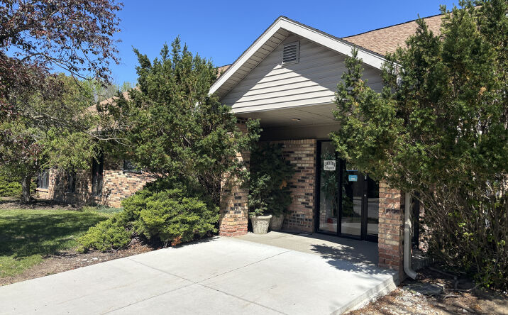 Pictures of Office property located at 808 South Berkley Road, Kokomo, IN 46901 for sales - image #1