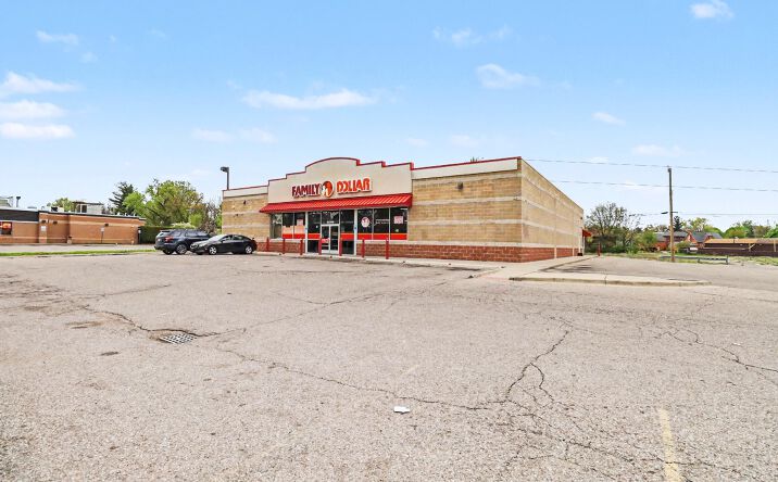 Pictures of Retail property located at 22200 W. Grand River Ave, Detroit, MI 48219 for sales - image #1