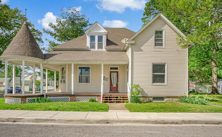 Pictures of Multifamily property located at 23 West Laurel Street, Millstadt, IL 62260 for sales - image #1