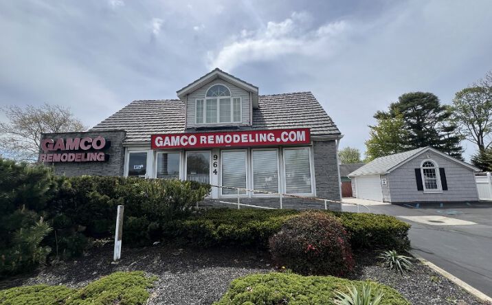 Pictures of Office property located at 964 Sunrise Highway, West Babylon, NY 11704 for sales - image #1